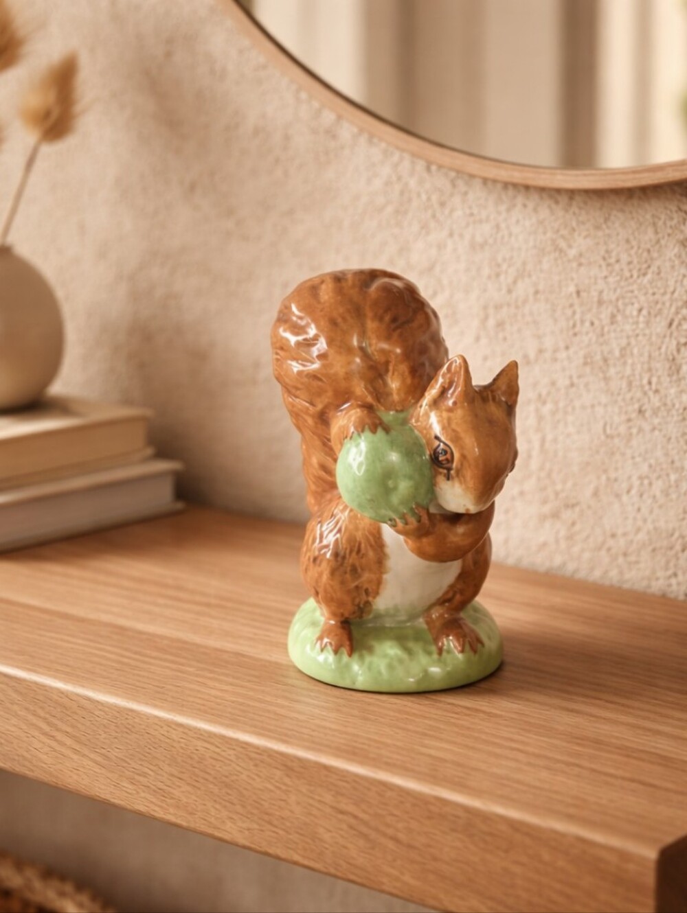Vintage Beatrix Potter's "Squirrel Nutkin" figurine